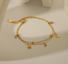 Cargar imagen en el visor de la galería, Pulsera Luna & Estrella