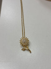 Cargar imagen en el visor de la galería, Collares Giratorios de Flor
