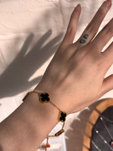 Cargar imagen en el visor de la galería, Pulseras Femeninas

