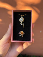 Cargar imagen en el visor de la galería, Set Giratorio de Flores
