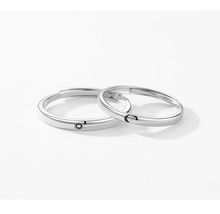 Cargar imagen en el visor de la galería, Anillos de Sol y Luna
