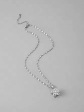 Cargar imagen en el visor de la galería, Collar Giratorio Flower
